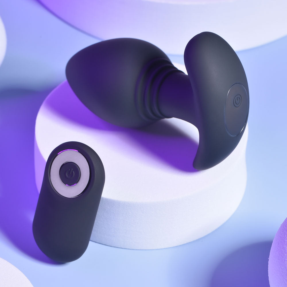 Playboy Pleasure PLUG & PLAY - Black 10.3 cm USB Rechargeable Vibrating Butt Plug with Wireless Remote